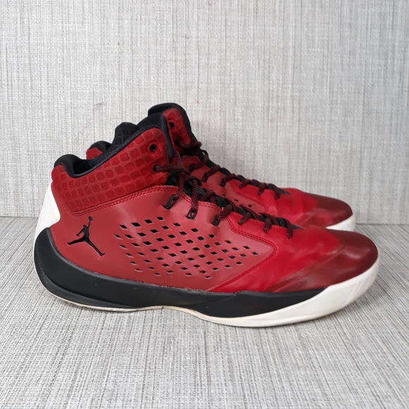 nike jordan rising high